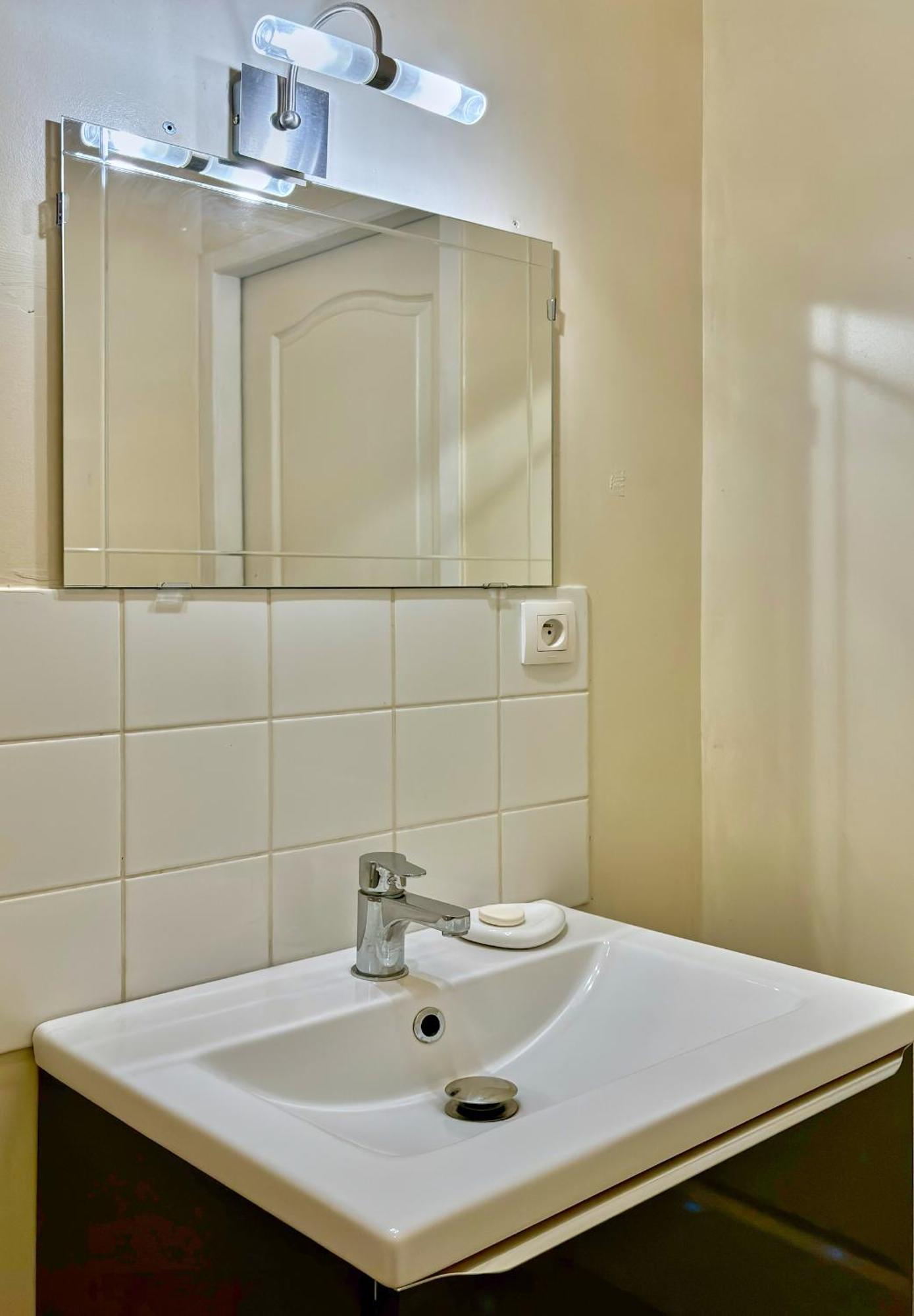 Agreable Studio En Hyper Centre Nevers Luaran gambar